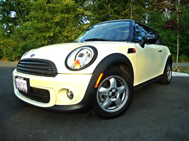 2011 Mini Cooper Base