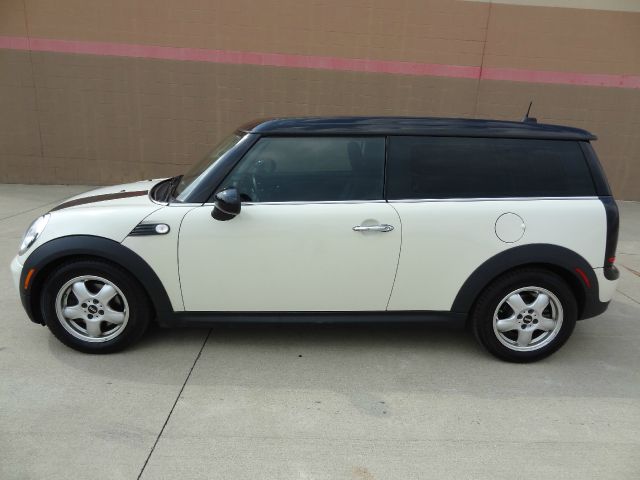 2008 Mini Cooper Clubman 1999 Toyota