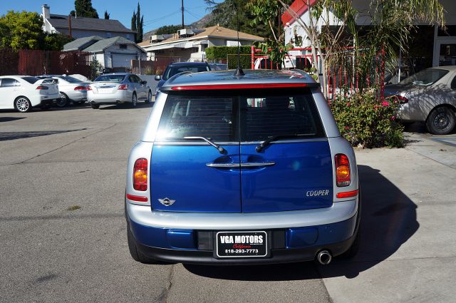 2009 Mini Cooper Clubman Base