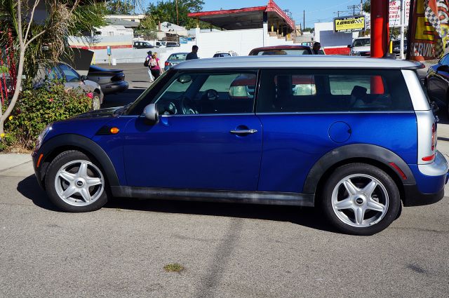 2009 Mini Cooper Clubman Base