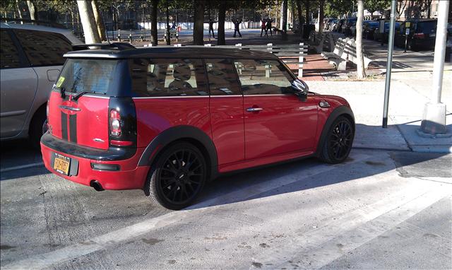 2009 Mini Cooper Clubman SRT8 Sport Utility 4D