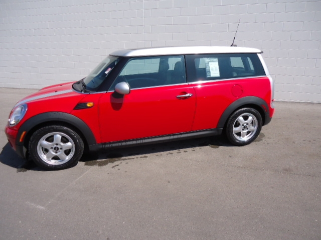 2010 Mini Cooper Clubman Base