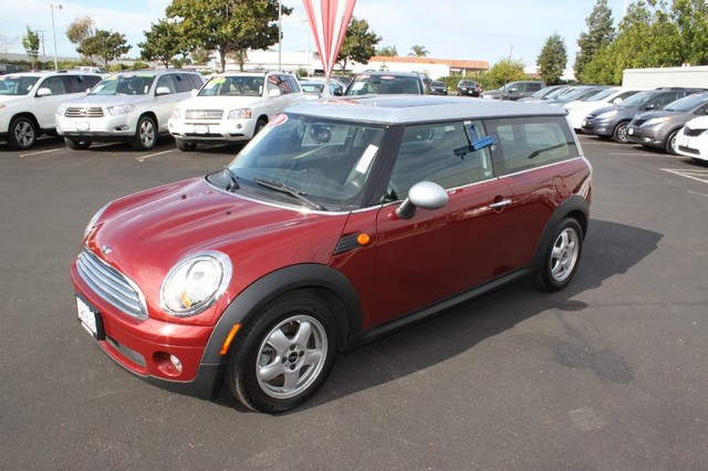 2010 Mini Cooper Clubman Base