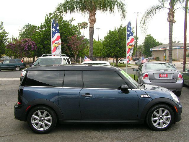 2011 Mini Cooper Clubman XR