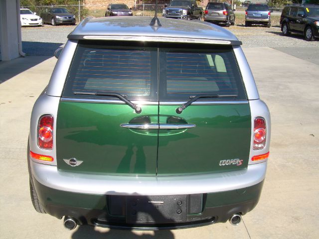 2011 Mini Cooper Clubman XR