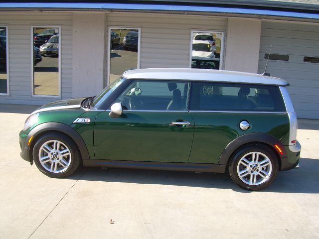 2011 Mini Cooper Clubman XR