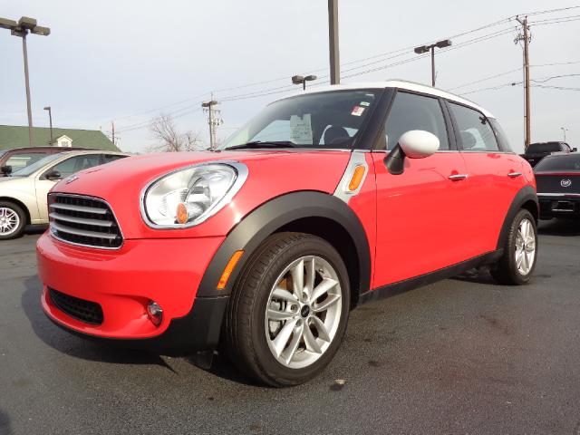 2011 Mini Cooper Countryman Base