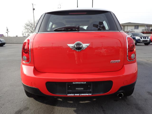 2011 Mini Cooper Countryman Base