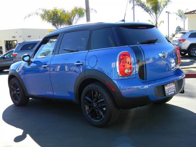 2011 Mini Cooper Countryman Base