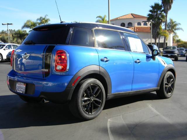 2011 Mini Cooper Countryman Base