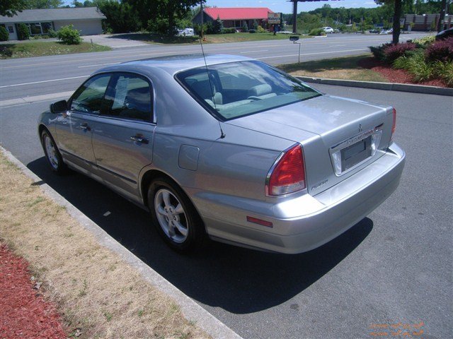 2002 Mitsubishi Diamante LW2