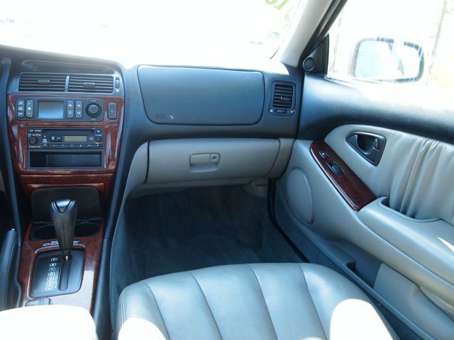 2002 Mitsubishi Diamante SE 2.0T Quattro 6-speed