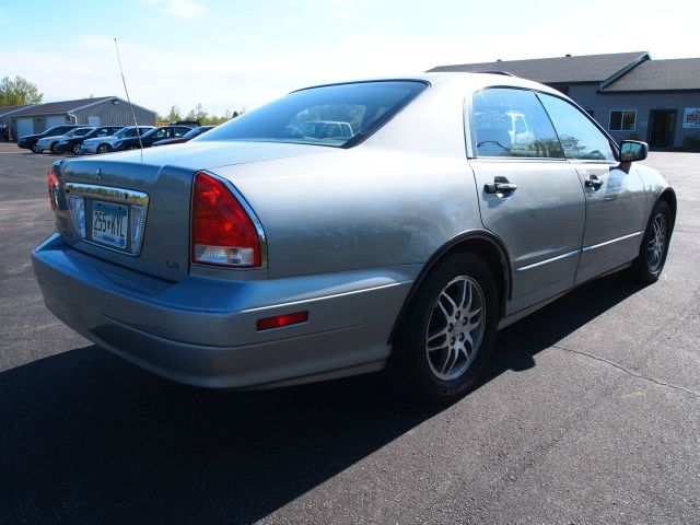 2002 Mitsubishi Diamante SE 2.0T Quattro 6-speed