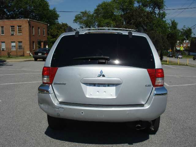 2004 Mitsubishi Endeavor 4DR 4WD BASE AT