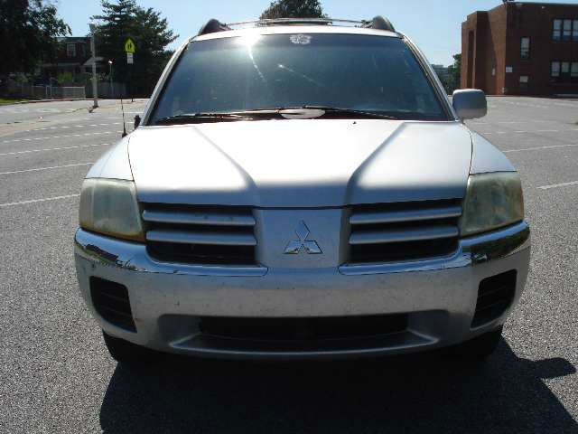 2004 Mitsubishi Endeavor 4DR 4WD BASE AT