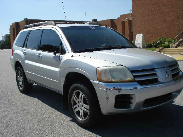 2004 Mitsubishi Endeavor 4DR 4WD BASE AT