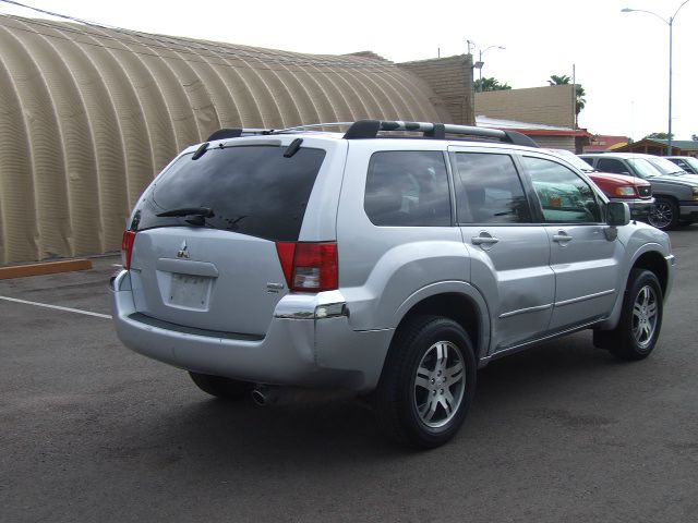 2004 Mitsubishi Endeavor 4DR 4WD BASE AT