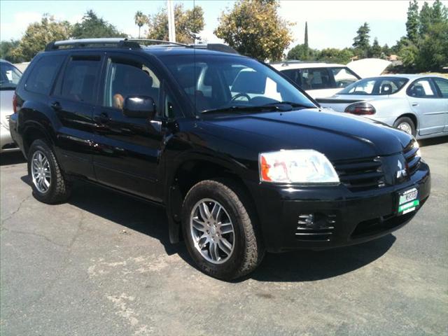 2004 Mitsubishi Endeavor FWD 4dr Ltd Avail