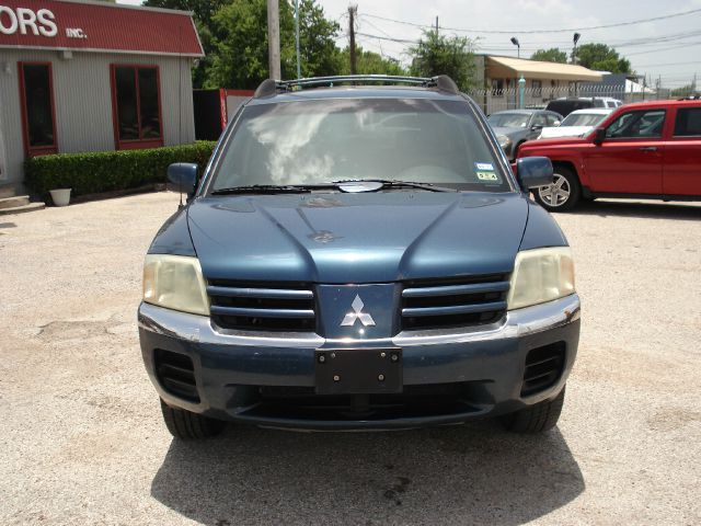 2004 Mitsubishi Endeavor 4DR 4WD BASE AT