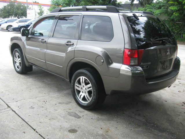 2005 Mitsubishi Endeavor 4DR 4WD BASE AT