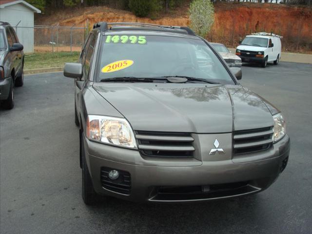 2005 Mitsubishi Endeavor SLT 25