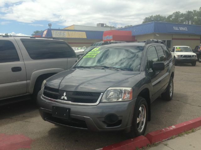 2006 Mitsubishi Endeavor 1.8T Quattro Sedan 4D