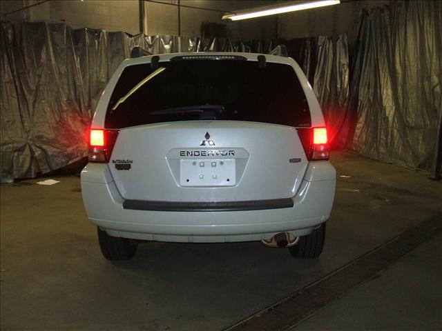 2008 Mitsubishi Endeavor SE