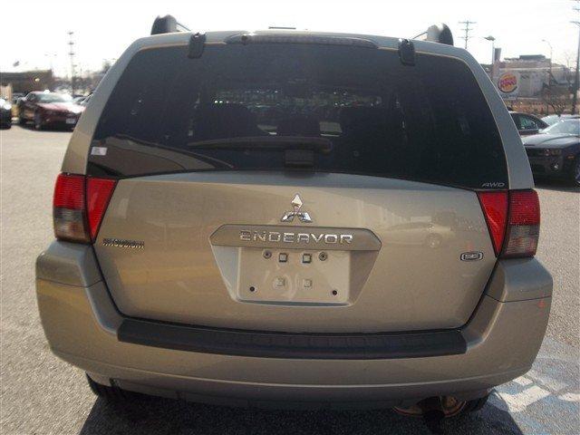 2008 Mitsubishi Endeavor 4dr Sdn I4 Auto GLS Sedan