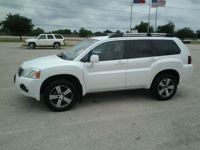 2010 Mitsubishi Endeavor EX-L W/navi