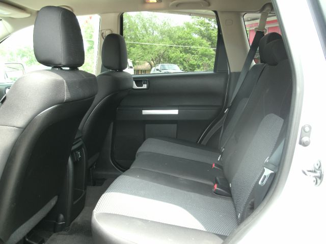 2011 Mitsubishi Endeavor 1.8T Quattro Sedan 4D