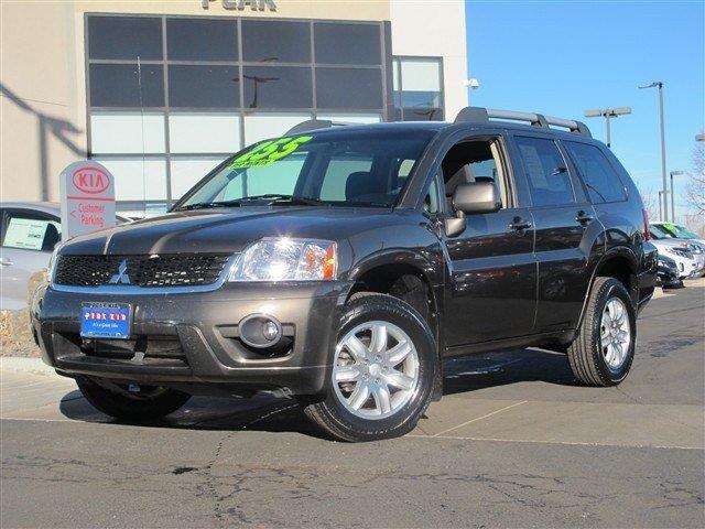 2011 Mitsubishi Endeavor 1.8T Quattro Sedan 4D