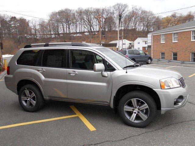 2011 Mitsubishi Endeavor SE