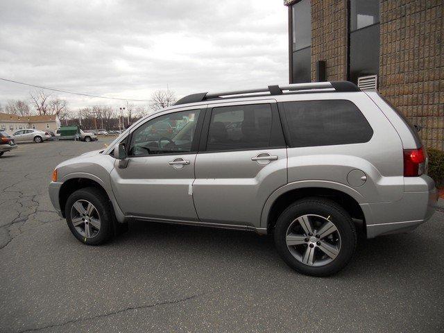 2011 Mitsubishi Endeavor SE