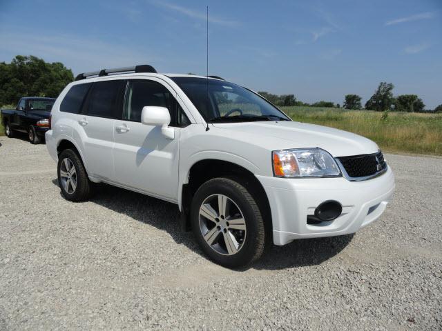 2011 Mitsubishi Endeavor SE