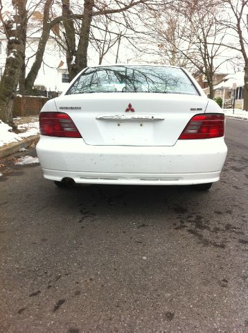 1999 Mitsubishi Galant LW2