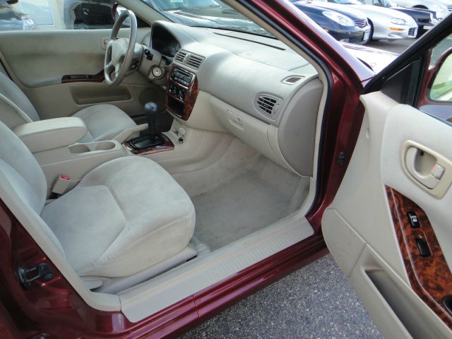 2000 Mitsubishi Galant LW2