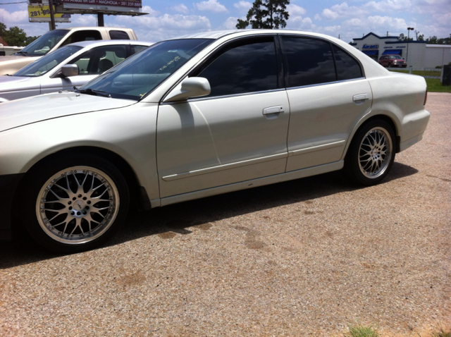 2002 Mitsubishi Galant LW2