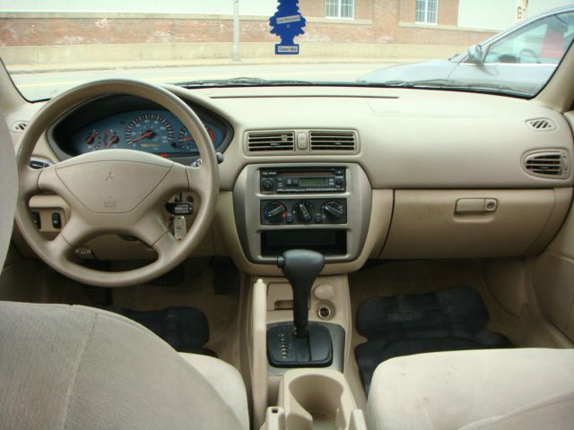 2002 Mitsubishi Galant LW2