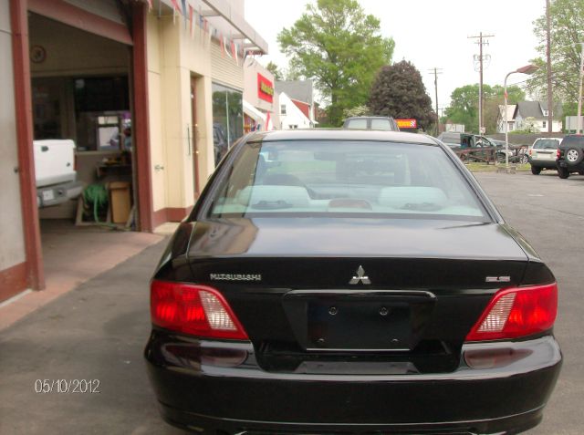 2002 Mitsubishi Galant LW2