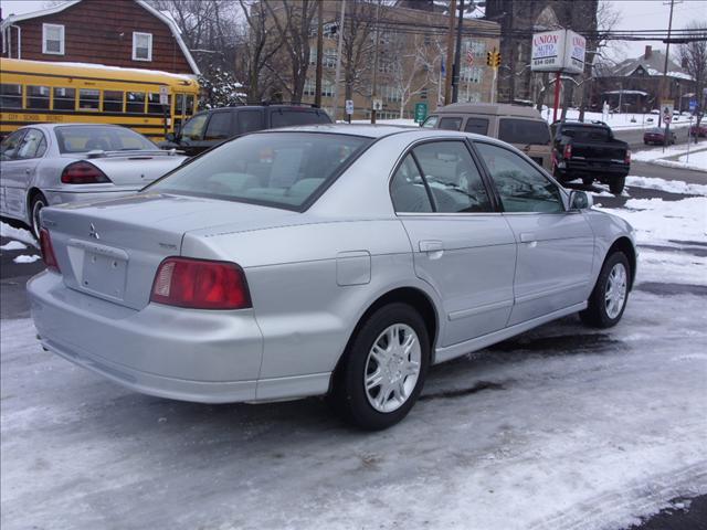 2002 Mitsubishi Galant 4 Dr 3.5 Sedan