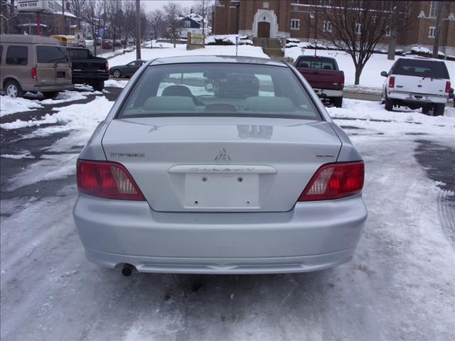 2002 Mitsubishi Galant 4 Dr 3.5 Sedan