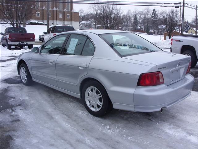 2002 Mitsubishi Galant 4 Dr 3.5 Sedan