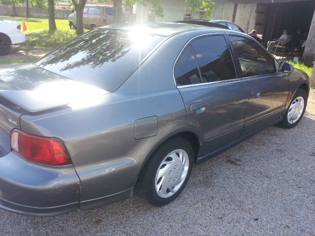 2002 Mitsubishi Galant LW2