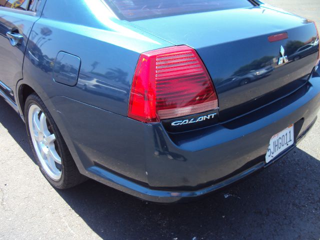 2004 Mitsubishi Galant LW2