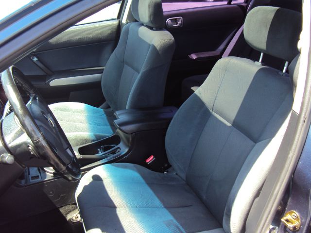 2004 Mitsubishi Galant LW2