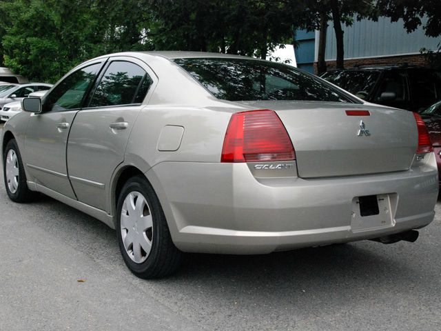 2004 Mitsubishi Galant LW2