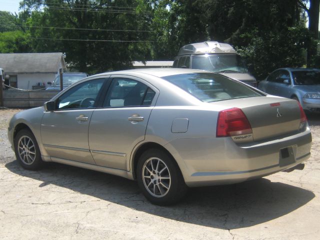 2005 Mitsubishi Galant LW2