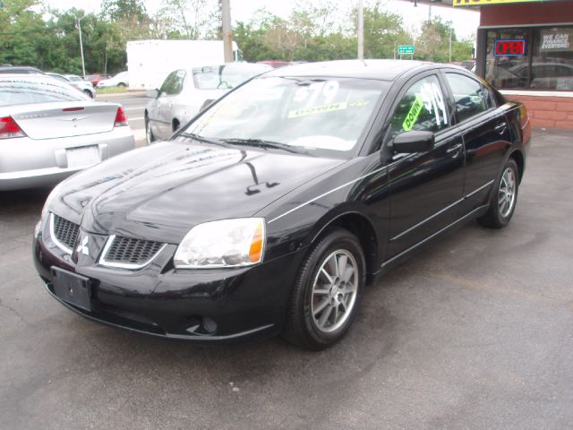 2005 Mitsubishi Galant LW2