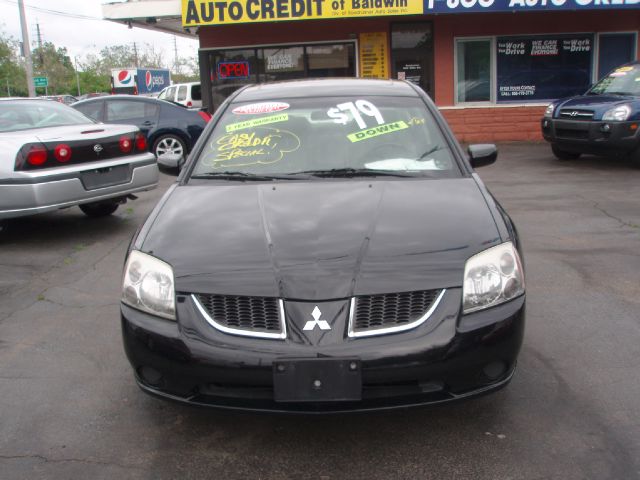 2005 Mitsubishi Galant LW2