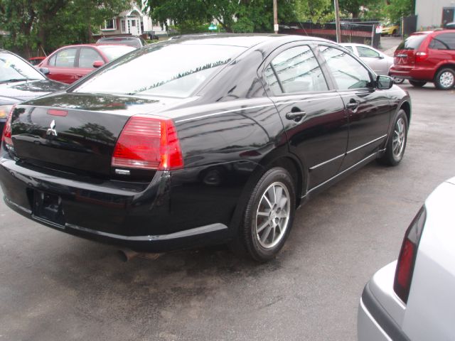 2005 Mitsubishi Galant LW2